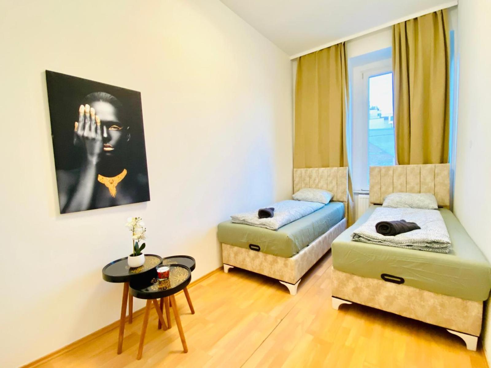 Bright 5Br Shared Apartment W Great Transport Link Виена Екстериор снимка