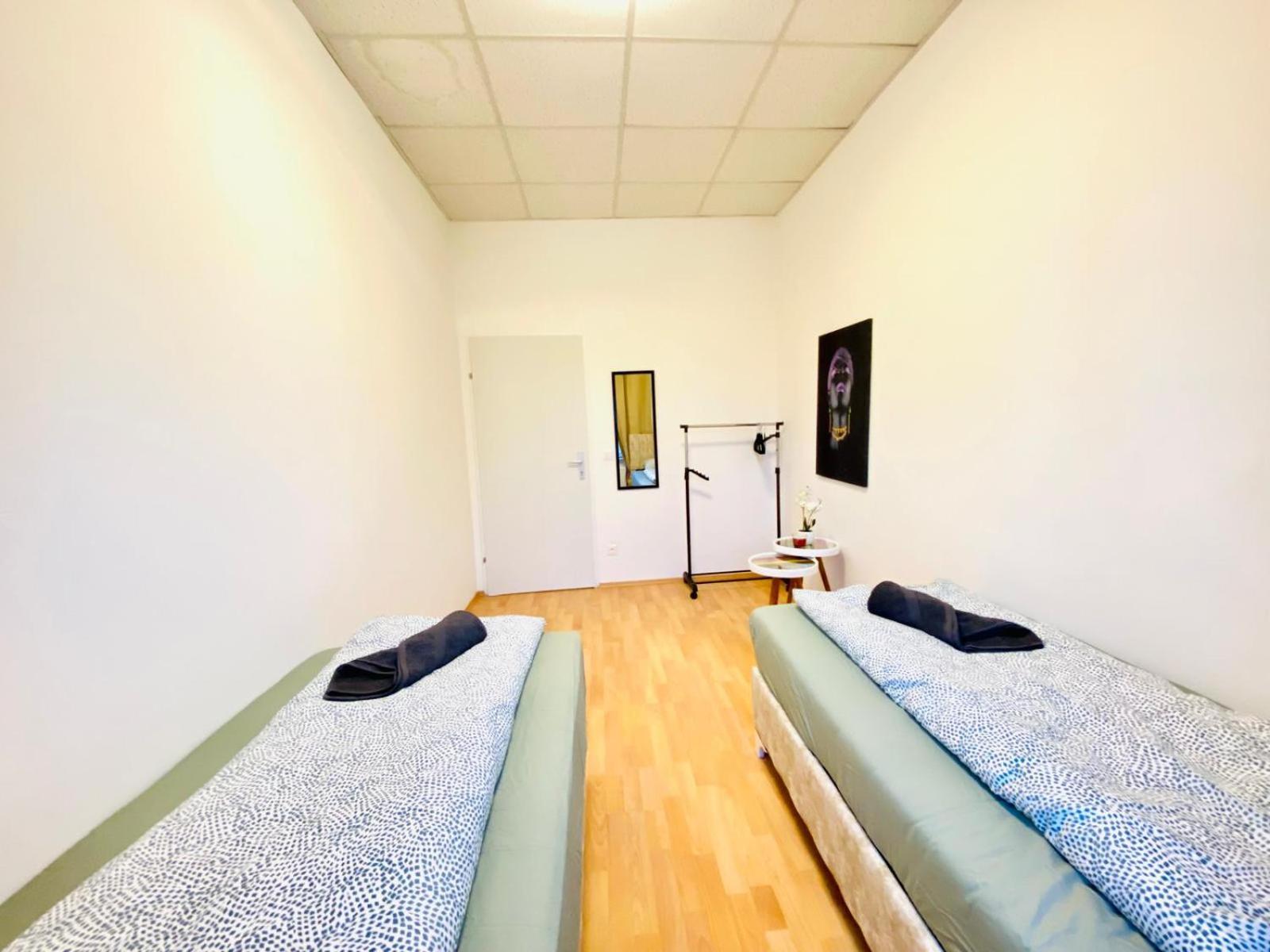 Bright 5Br Shared Apartment W Great Transport Link Виена Екстериор снимка