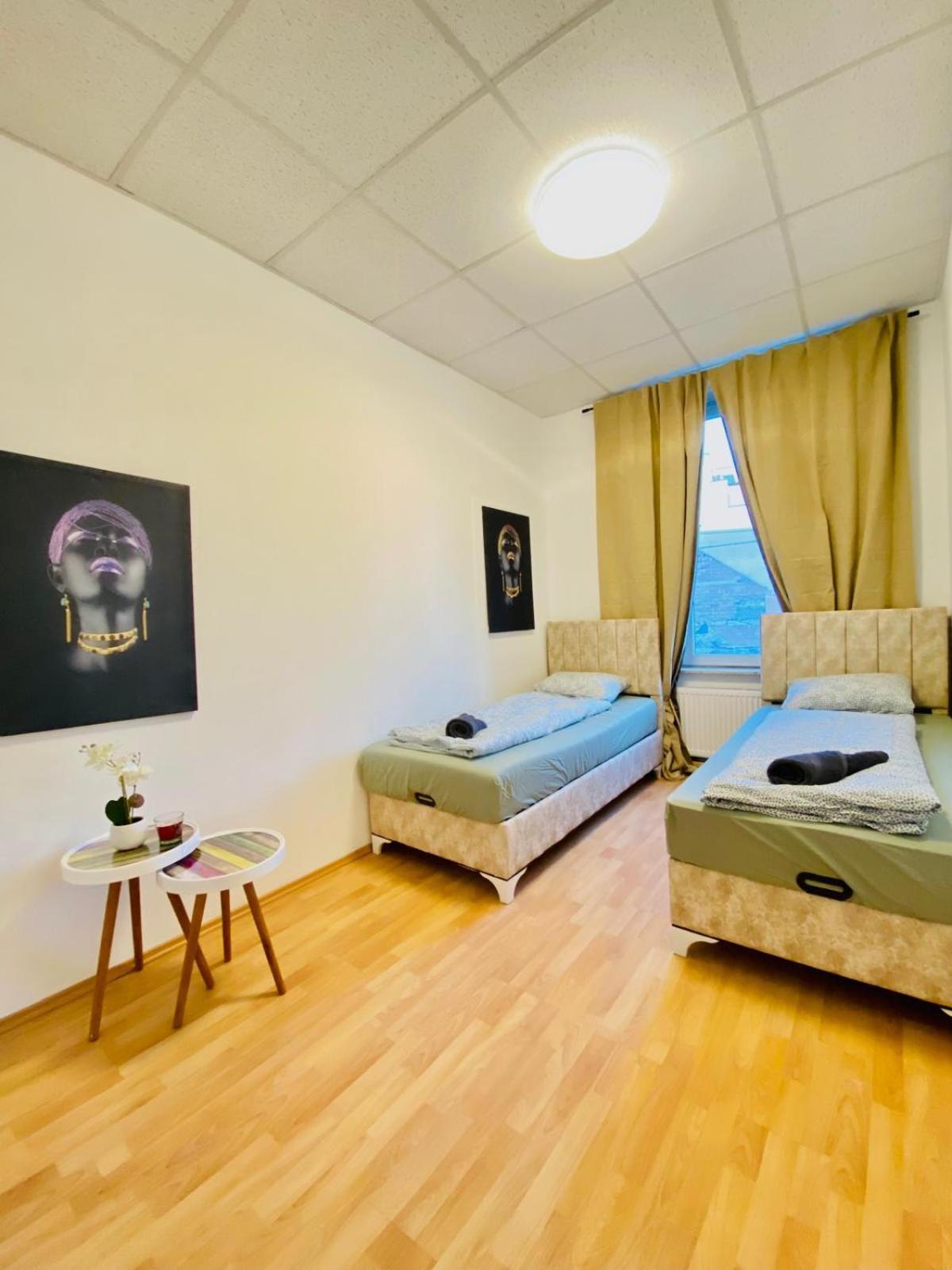 Bright 5Br Shared Apartment W Great Transport Link Виена Екстериор снимка